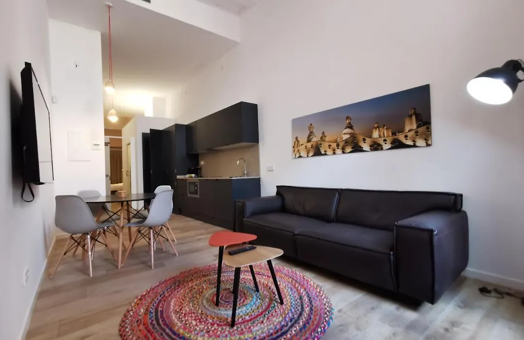 Classbedroom Port Ramblas-1